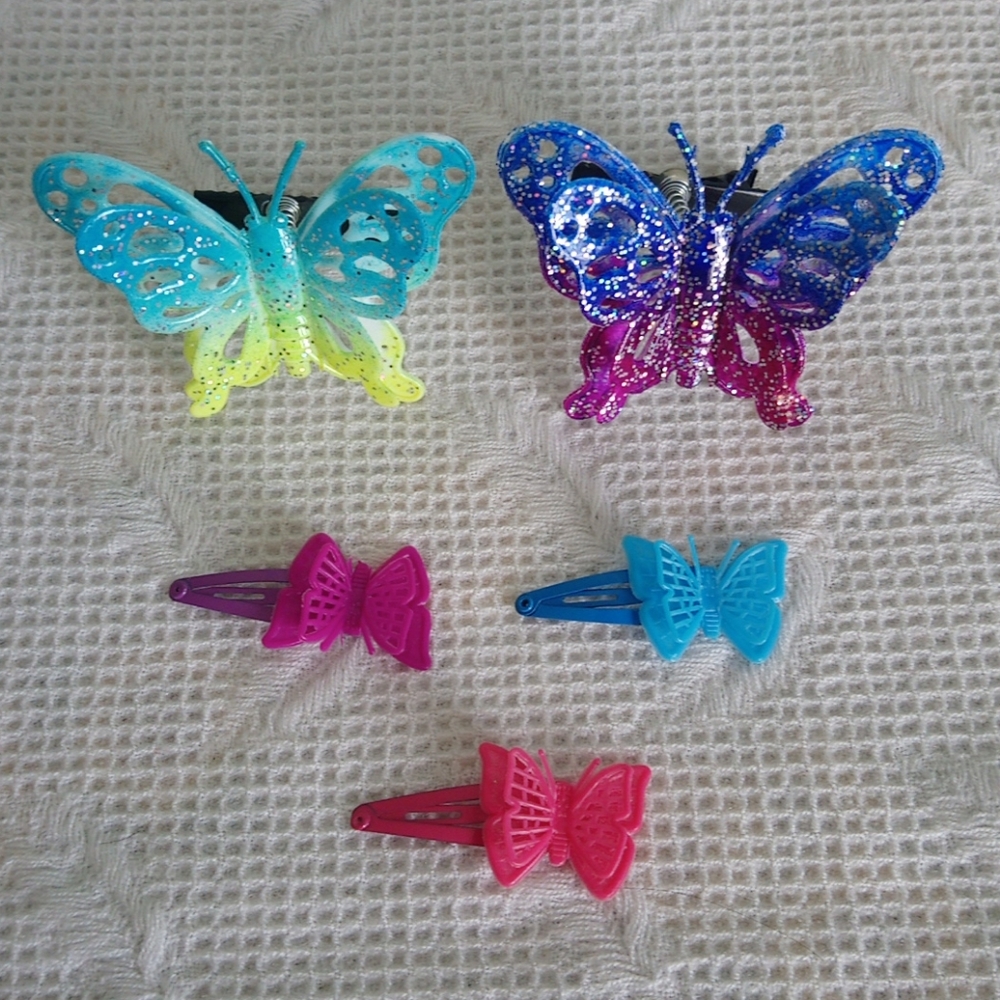 💲3/$10 - Set of Hair Clips